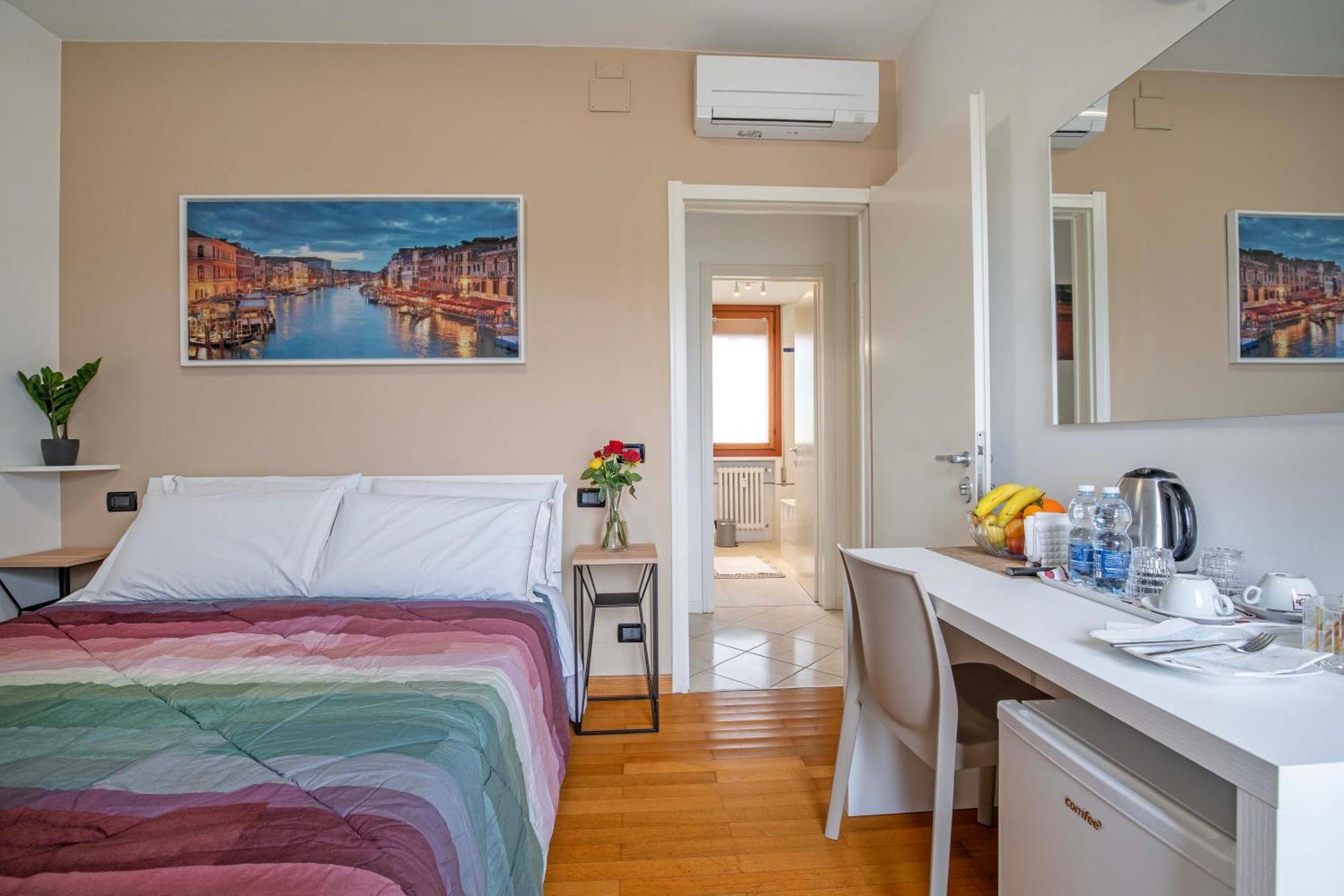 Venice Friends Residence เมสเตร ภายนอก รูปภาพ